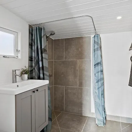 Pet Friendly In With House Sea View