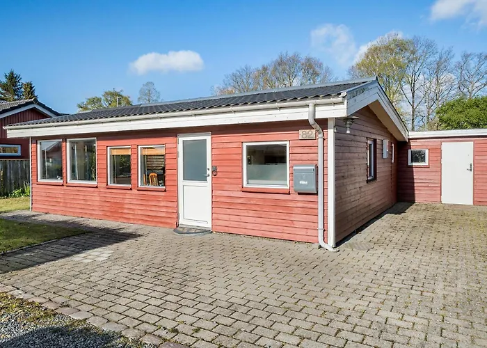 Holiday home In With Wifi Munkebo